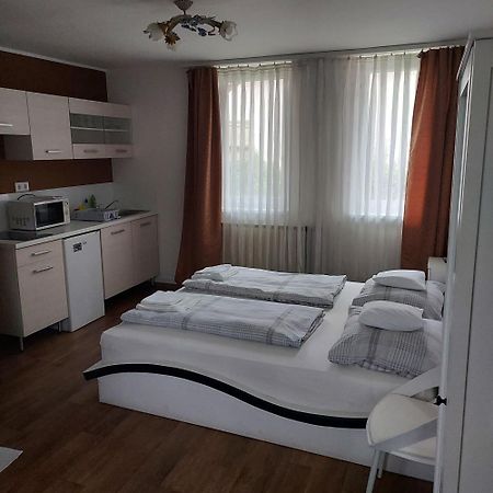 Petra Vendégház Szekszárd Extérieur photo