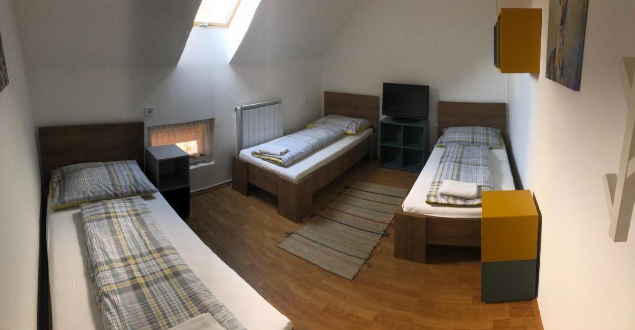 Petra Vendégház Szekszárd Extérieur photo